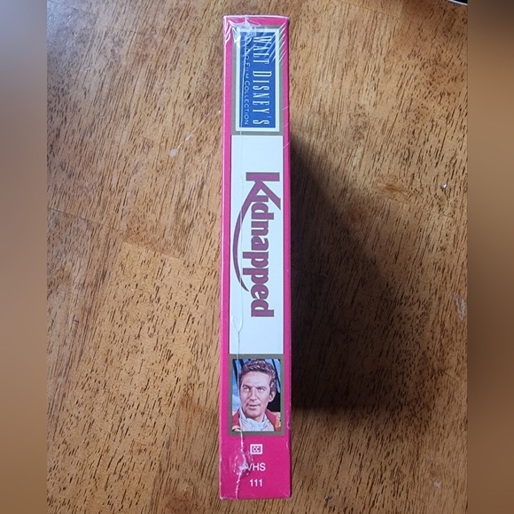 🆕️ Walt Disney's 'Kidnapped' Vintage VHS Movie - Picture 2 of 5
